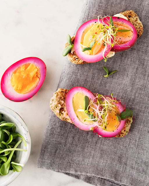 Krisprolls with colourful eggs - image